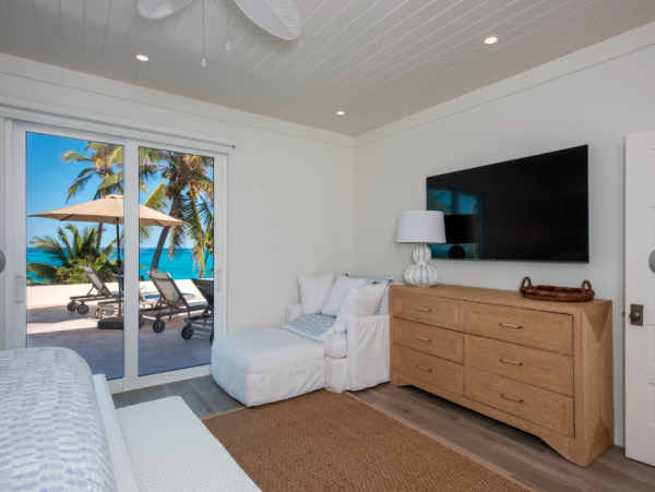 Luxurious Beachfront Four Bedroom Rental in Eleuthera